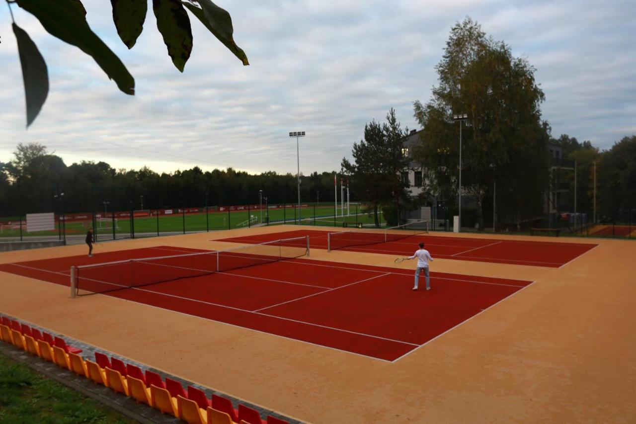 Pawilon Sportowo Turystyczny Kalwarianka Hostel Kalwaria Zebrzydowska Luaran gambar