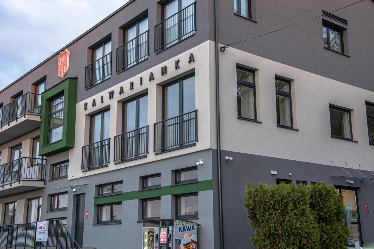 Pawilon Sportowo Turystyczny Kalwarianka Hostel Kalwaria Zebrzydowska Luaran gambar