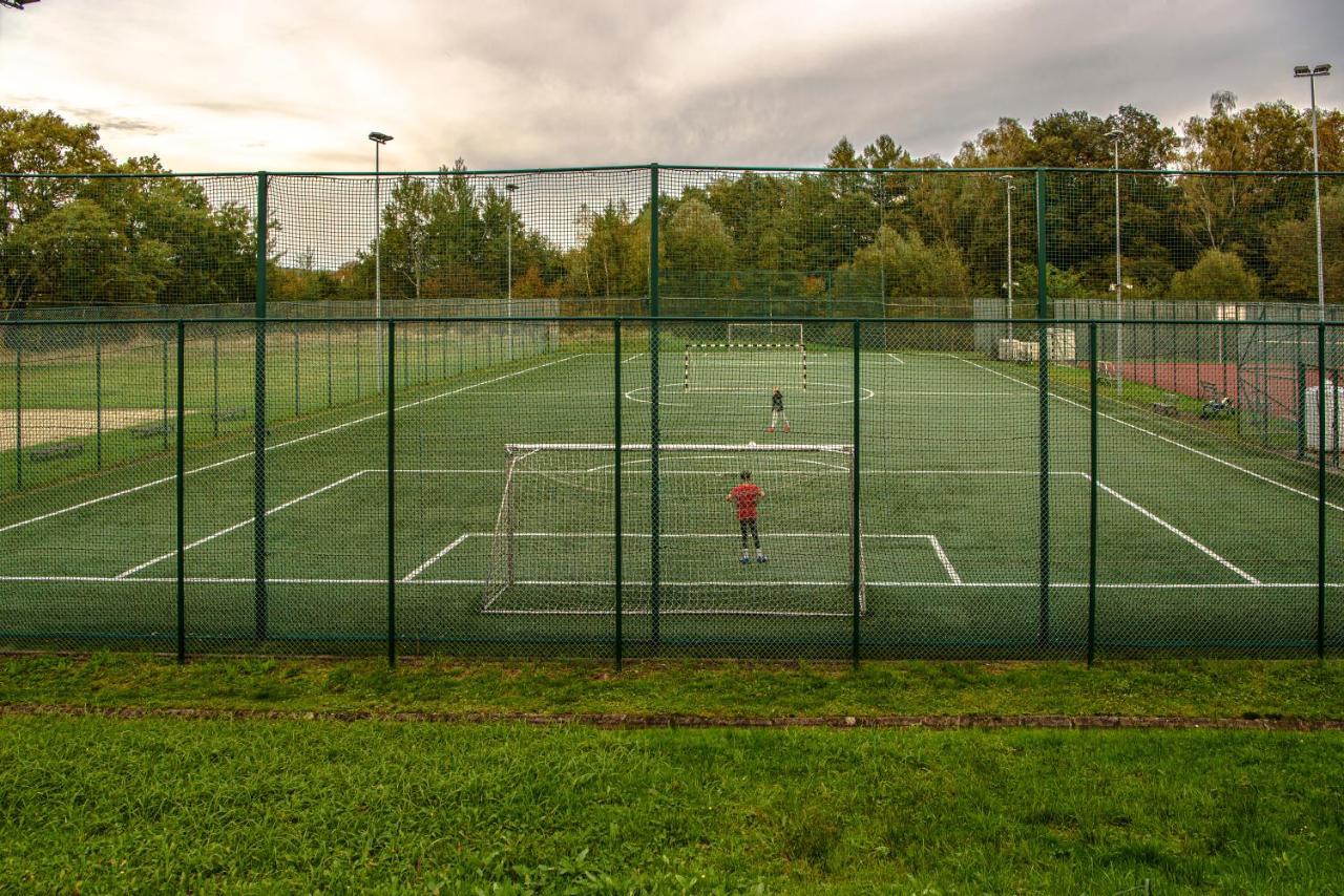 Pawilon Sportowo Turystyczny Kalwarianka Hostel Kalwaria Zebrzydowska Luaran gambar