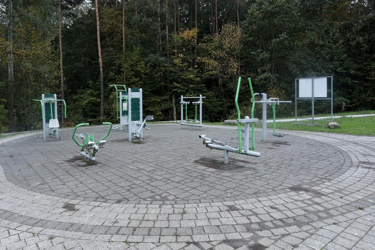 Pawilon Sportowo Turystyczny Kalwarianka Hostel Kalwaria Zebrzydowska Luaran gambar