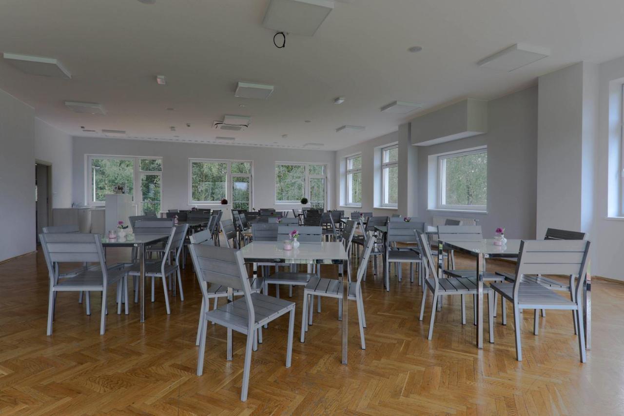 Pawilon Sportowo Turystyczny Kalwarianka Hostel Kalwaria Zebrzydowska Luaran gambar