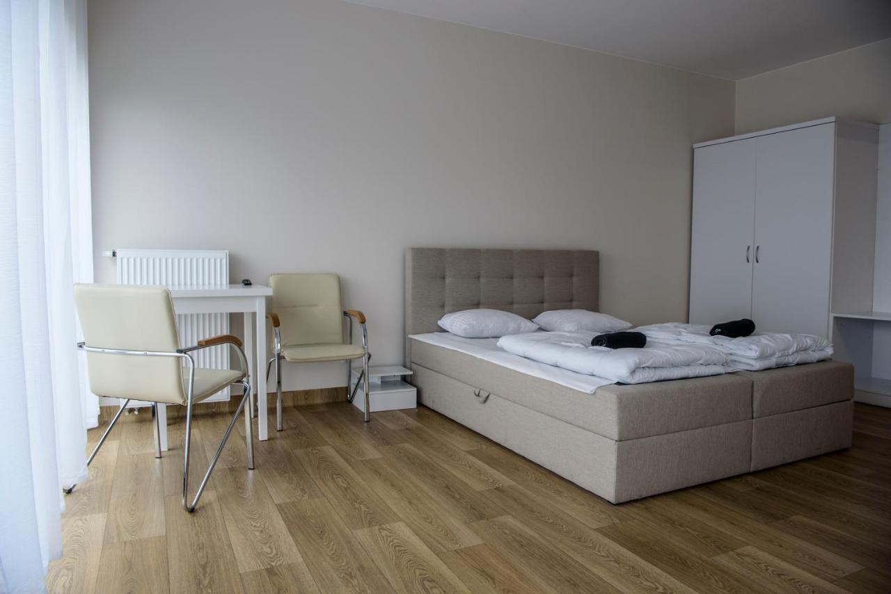 Pawilon Sportowo Turystyczny Kalwarianka Hostel Kalwaria Zebrzydowska Luaran gambar